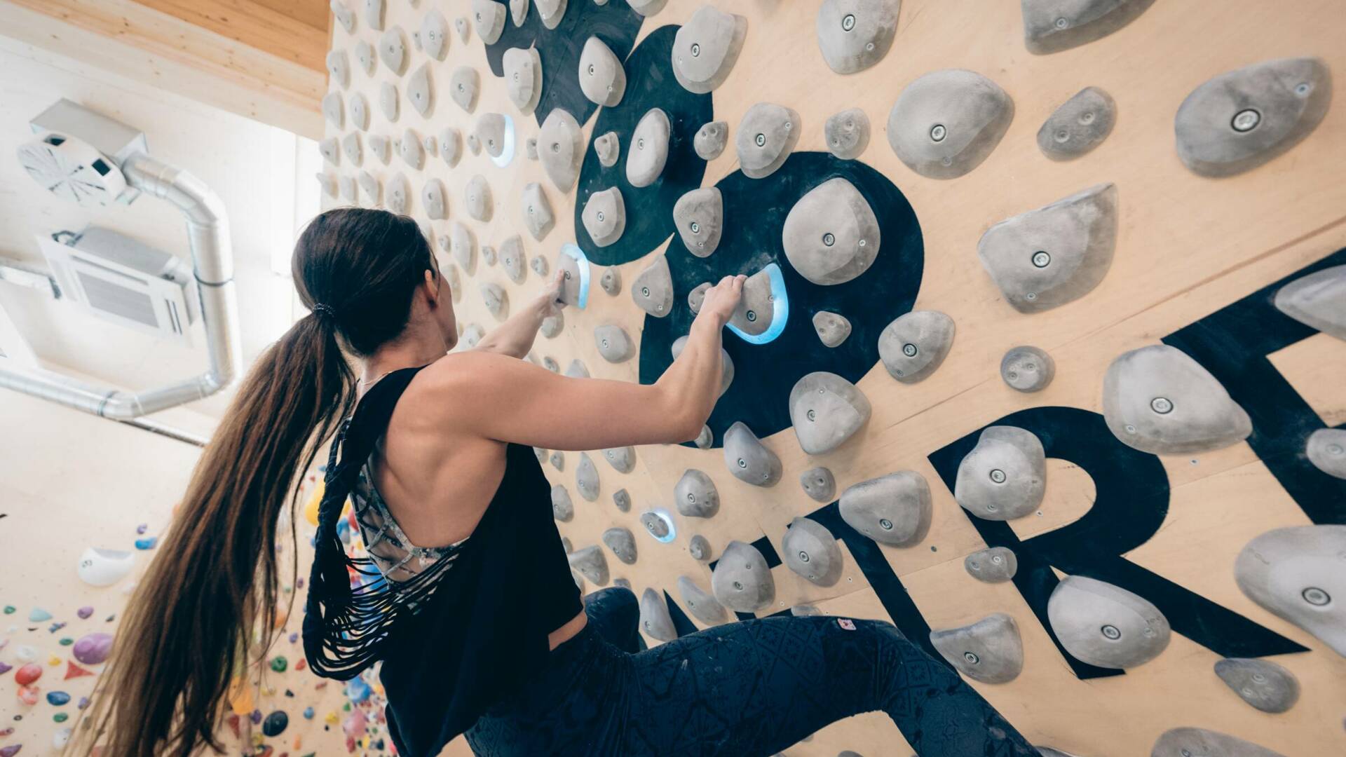 Kraftreich Aufenfeld · Bouldern · Klettern · Zillertal