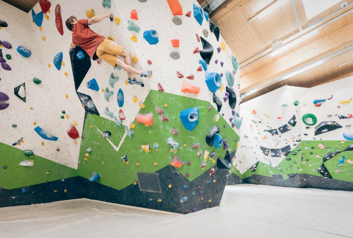 Kraftreich Aufenfeld · Bouldern · Klettern · Zillertal