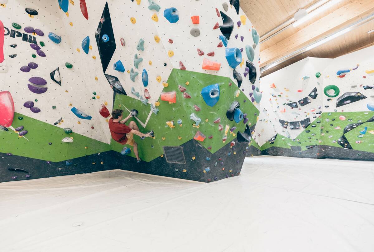 Kraftreich Aufenfeld · Bouldern · Klettern · Zillertal