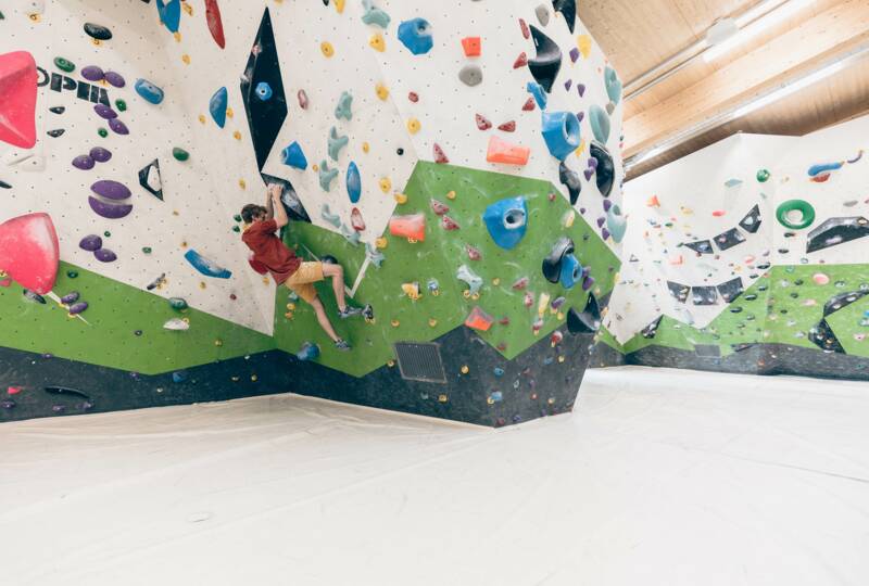 Kraftreich Aufenfeld · Bouldern · Klettern · Zillertal