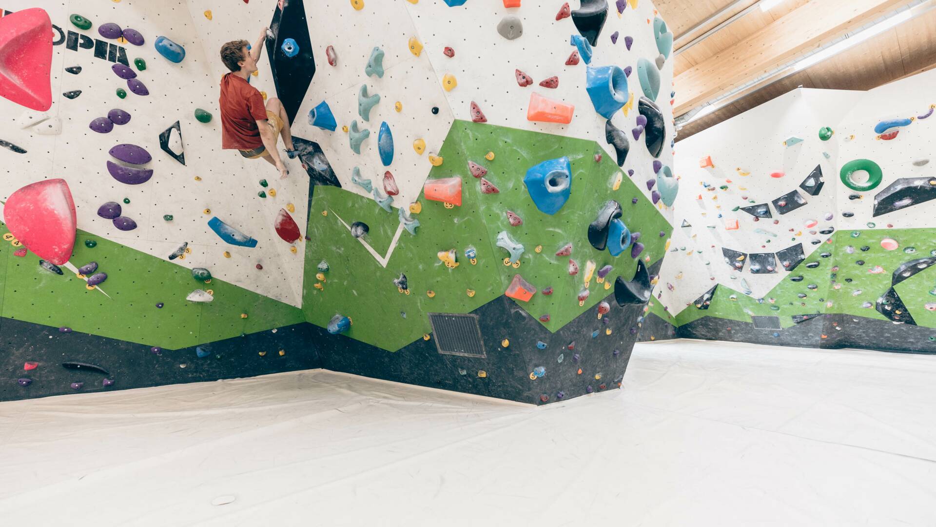 Kraftreich Aufenfeld · Bouldern · Klettern · Zillertal